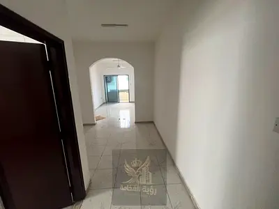 شقة غرفة وصالة للإيجار السنوي في قلب أبو شغارة تتميز بمساحة واسعة وتصميم مريح يناسب العائلات مع إضاءة طبيعية ممتازة وتهوية كاملة طوال اليوم وموقع مميز