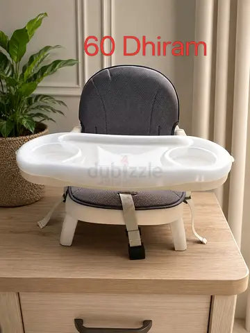 Compact Baby Feeding Chair with Detachable Tray - Good Condition
