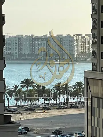 باركينج مجاني | ثاني ساكن – أجمل وأرقى شقة غرفتين وصالة في المجاز 3، مع بلكونة بإطلالة بحرية وتكييف مركزي وغاز مركزي .