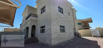 ***5Bhk Duplex Villa Available in Al Azra Area***