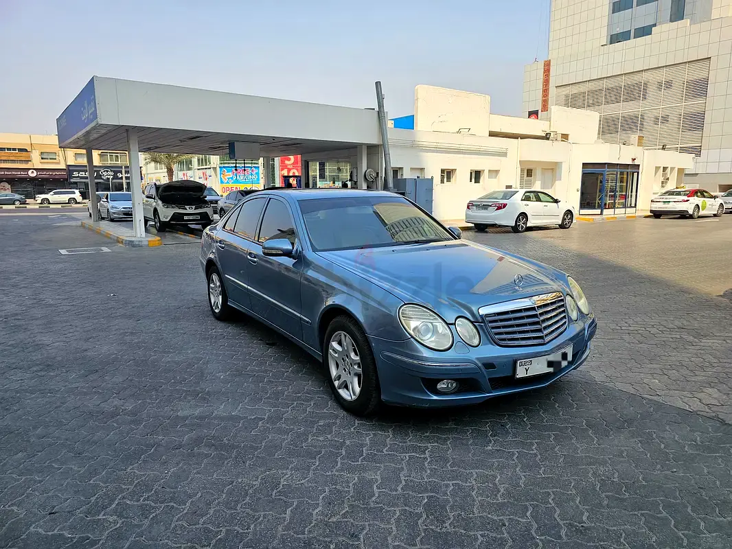 Mercedes-Benz E-Class 2007 — photo 1 of 5