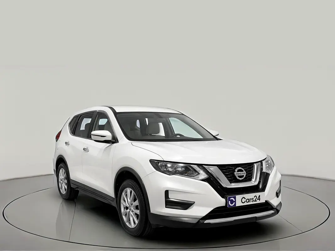 Nissan X-Trail 2022 — photo 1 of 12