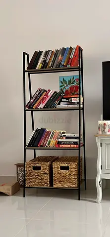 Bookshelf with 2 storage boxes