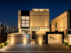 Prime Location/Two Floors &amp; Rooftop - Registration Fees Included