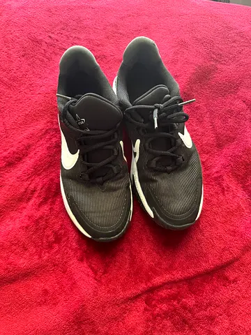 Trainer shoes Nike