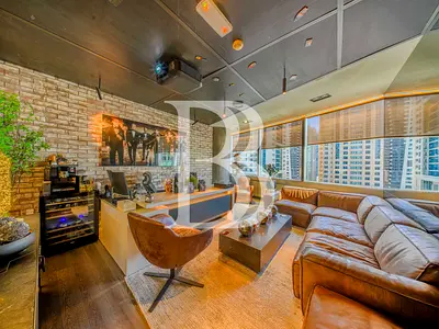 Exclusive / Luxury Furnishing / Ready office