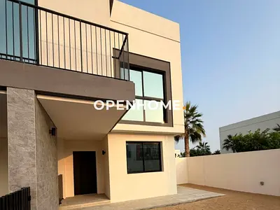 Luxury Family Living | Ready to Move 4 BR Villa | First User