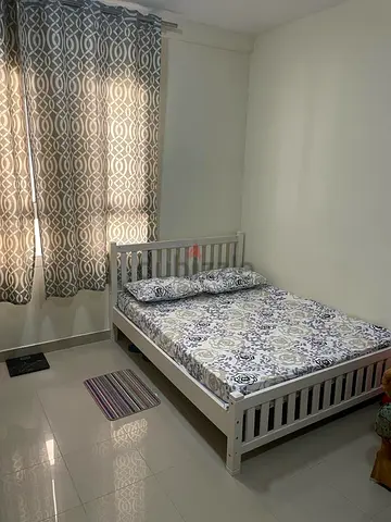 Master bedroom with attached bathroom in Alkhail Gate is availble for Indian couples upto 2 months.