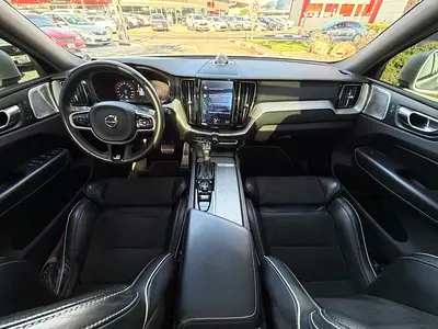 صورة 8 لـ 2018 Volvo XC60