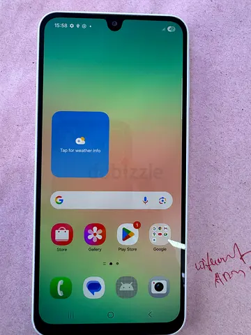 Samsung Galaxy phone in good working condition with screen protector