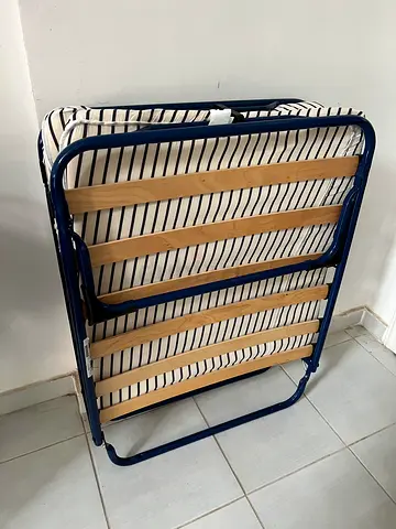 Two Foldable Single Guest Bed / Portable Folding Bed with Mattress