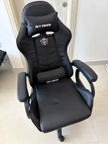 Black SKY TOUCH Gaming Chair with Footrest - Good Condition