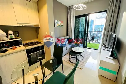 Pool View | Furnished | Vacant