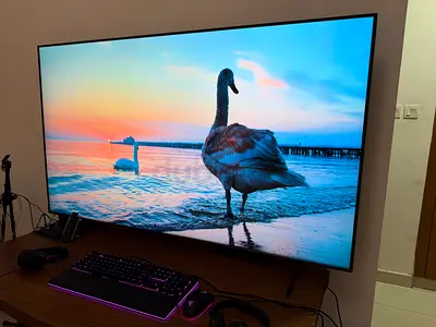 Samsung 65 4k Smart Crystal UHD, Excellent
Working Condition