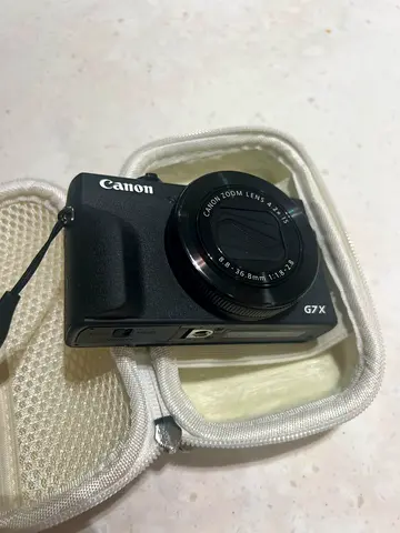 Canon G7X Mark III
