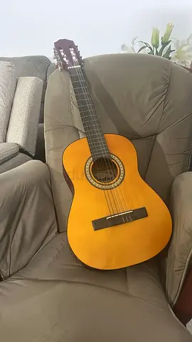Yamaha-style Classical Guitar - Good Condition