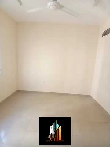 Family building neat and clean near kacha parking Central Ac good offer