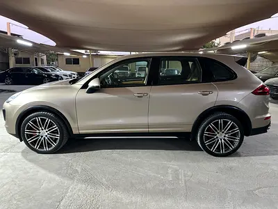 صورة 3 لـ 2015 Porsche CAYENNE