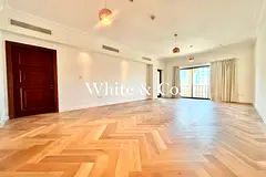 Upgraded | Unfurnished | High Floor Unit