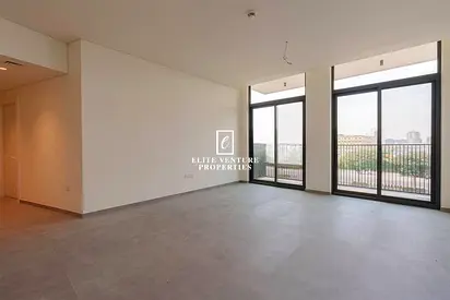 CORNER UNIT ROAD VIEW | PRIME LOCATION