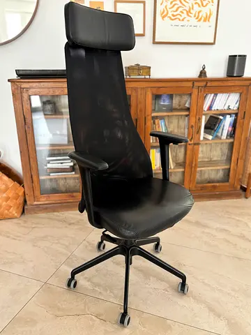 IKEA JÄRVFJÄLLET office chair with armrests