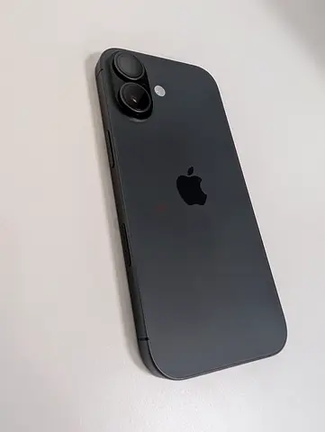Apple 17 w/ Nano Sim