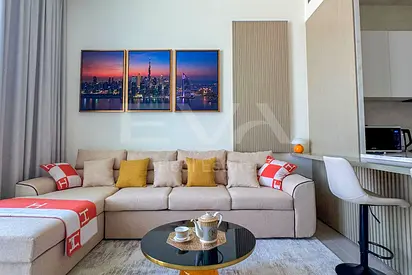 HIGH FLOOR |PRIVATE POOL| BRAND NEW| MOVE-IN READY