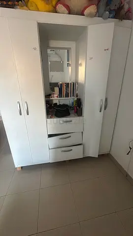 White 4 Door Wardrobe with Mirror and Drawers - Good Condition