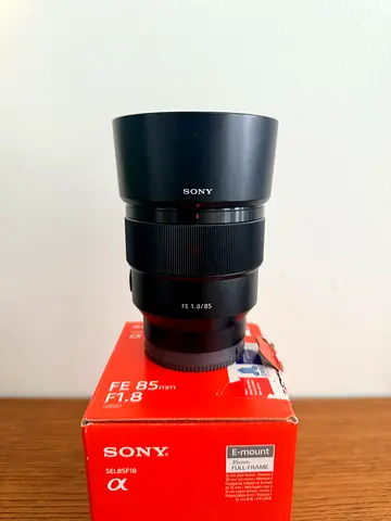 Sony 85mm F1.8