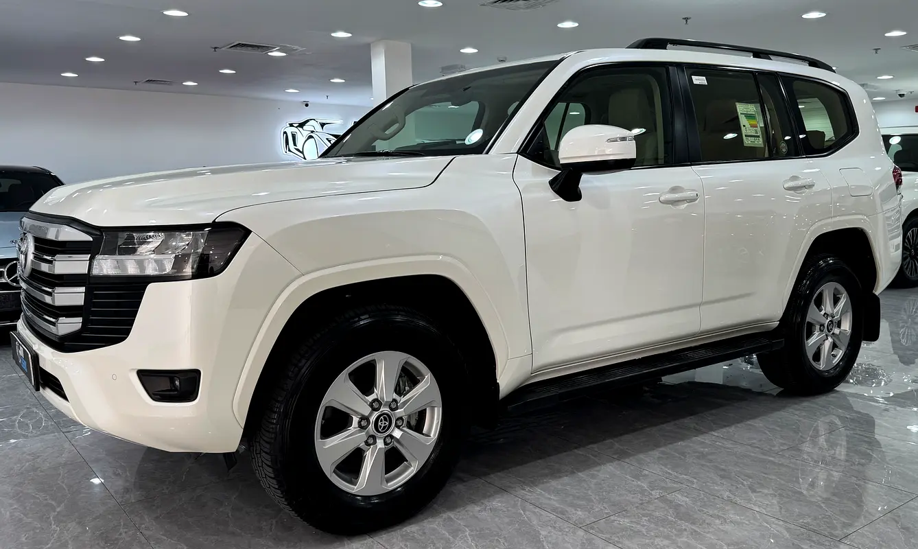 Toyota Land Cruiser 2025 — photo 1 of 15