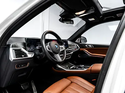 2024 BMW X7 thumbnail 11