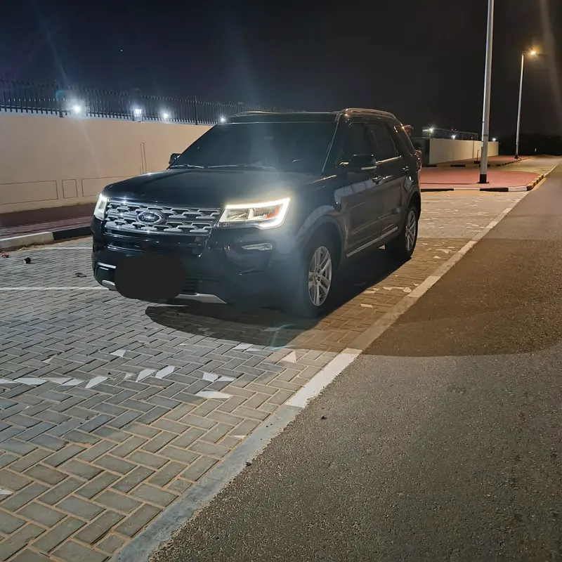 Ford Explorer 2019 — photo 1 of 10