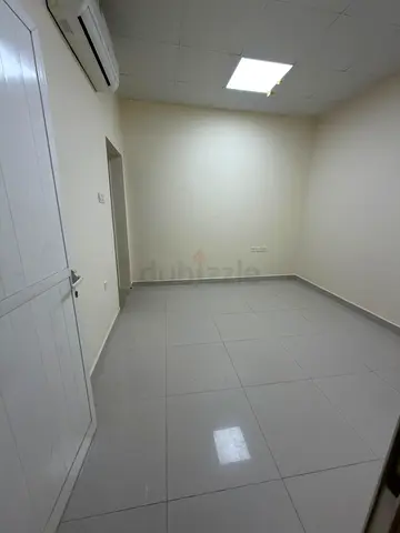A decent size room in Al qouz 2 villa with privet washroom