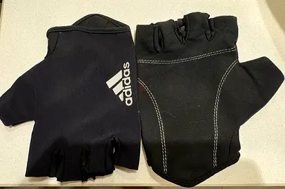 Adidas half-finger gym or cycling gloves - black