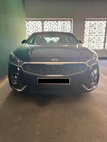 2017 Kia Cadenza - GCC Specs