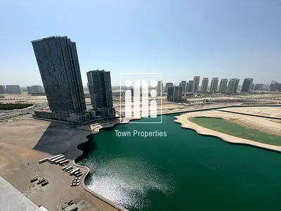 إطـلالـة لـلـقـنـاة | هـوت ديـل | شـقـة مـفـروشـه غـرفـة نـوم مـاسـتـر + بـلـكـونـة |