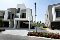 Spacious 4 bedrooms | Prime Location | Single Row