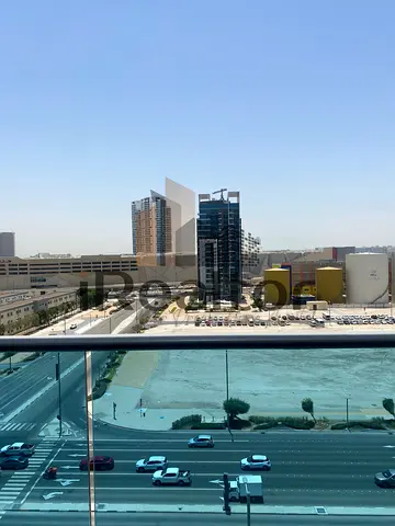 Canal View | Balcony | Spacious 1 Bed | Vacant | For RENT
