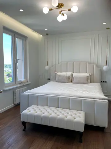 Modern Upholstered Bed Set with Tufted Ottoman