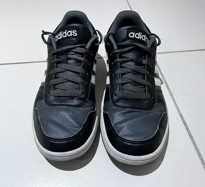 Adidas sneaker