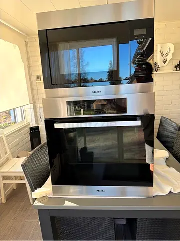 Miele built-in oven  microwave set