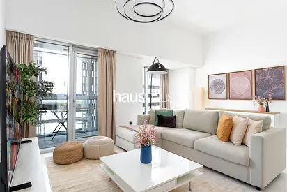 Modern 2 bedroom | Furnished | Sea View