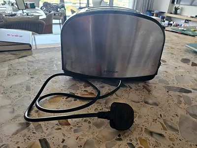 Kenwood 2-Slice Toaster – Excellent Condition