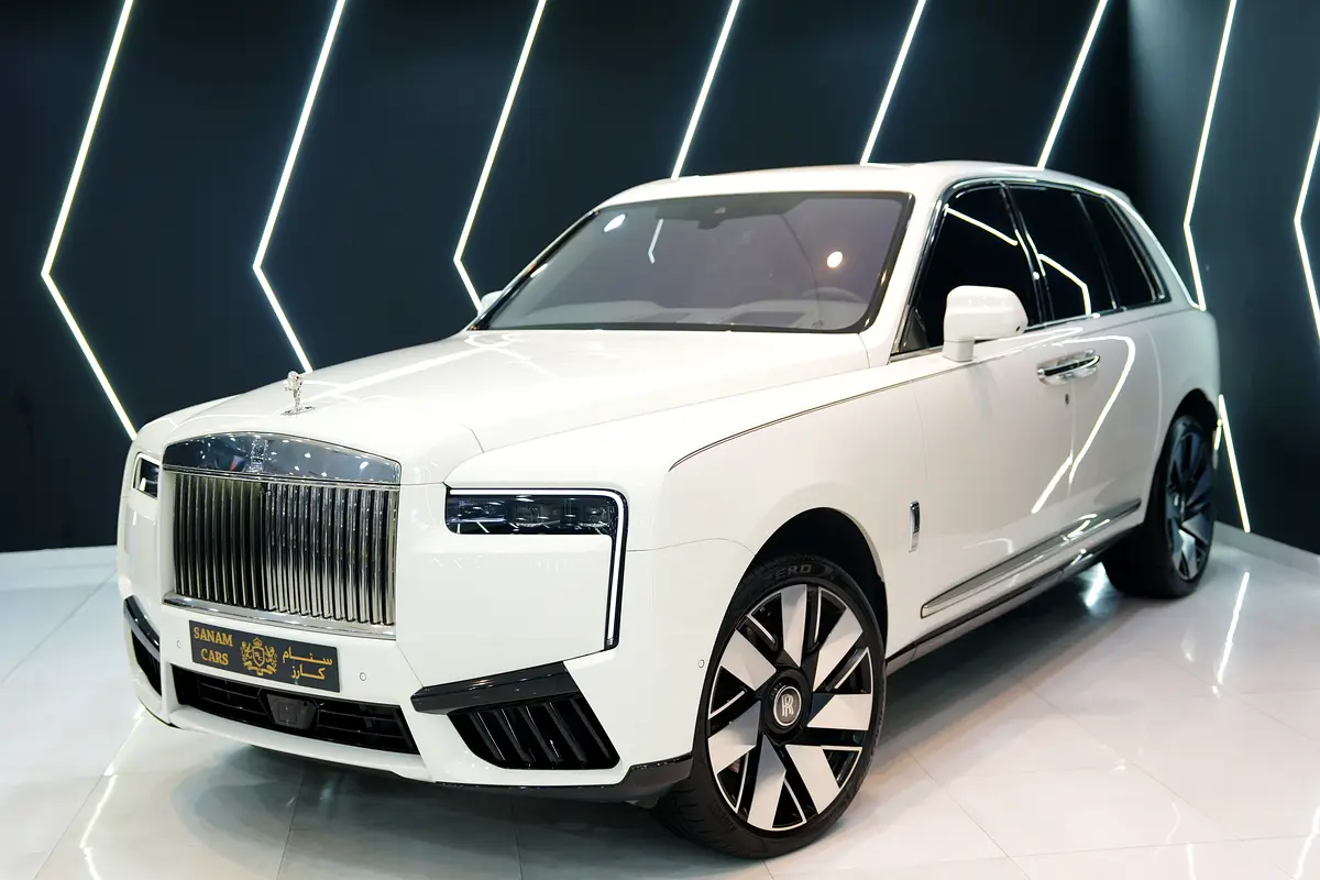 Rolls-Royce Cullinan 2025 — photo 1 of 17