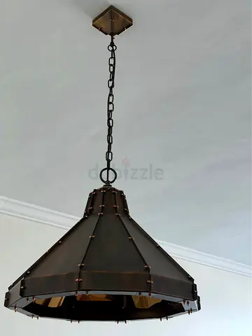 Industrial-style hanging pendant light with chain