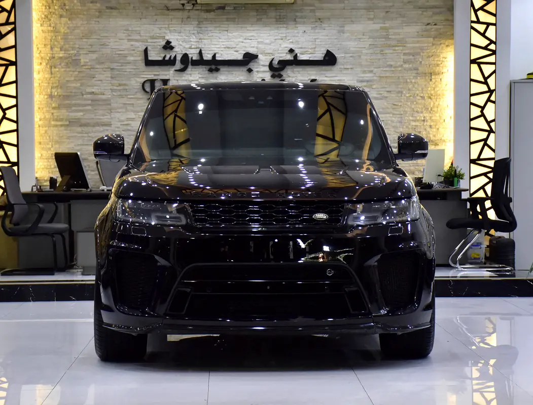 Land Rover Range Rover Sport 2020 — photo 1 of 19