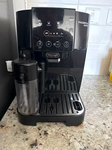 Automatic coffee machine