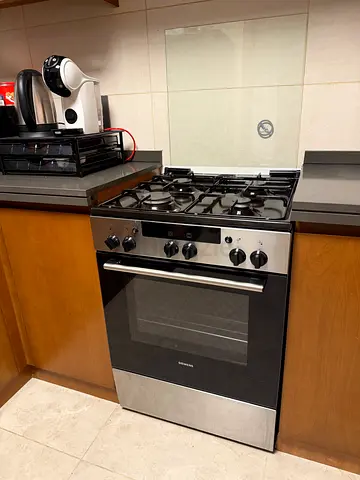 Built-in gas oven and hob - Siemens, good working condition
