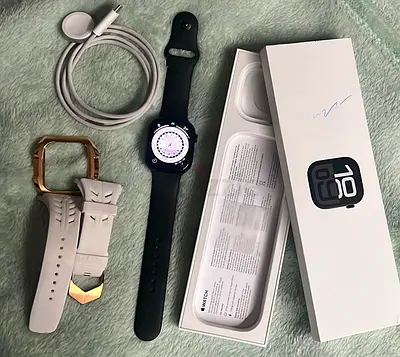 Apple Watch Series 10 – With Box, Charger  Extra Band - Perfect Condition