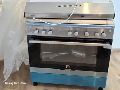 Electrolux Brand New Freestanding Full Gas Cooker  Hood - Never Used